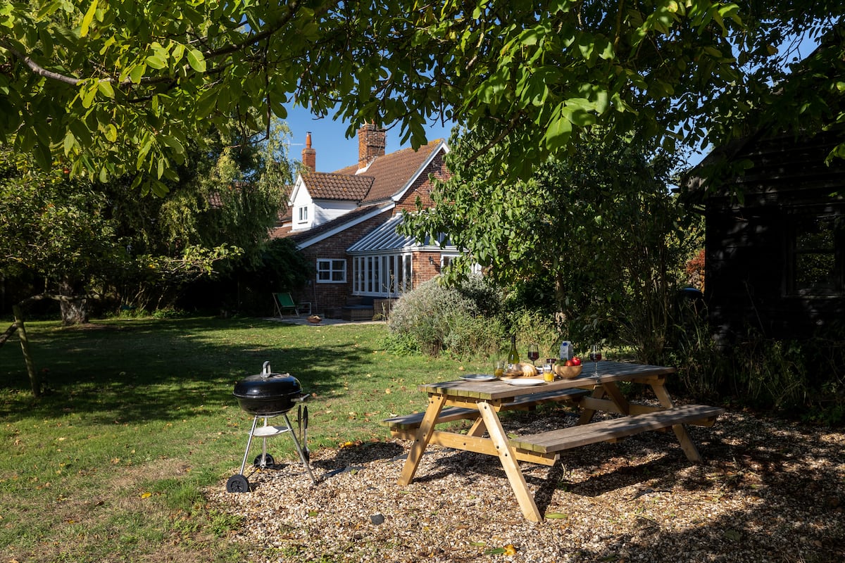 Dog Friendly Sudbourne 3 Bedroom Cottage