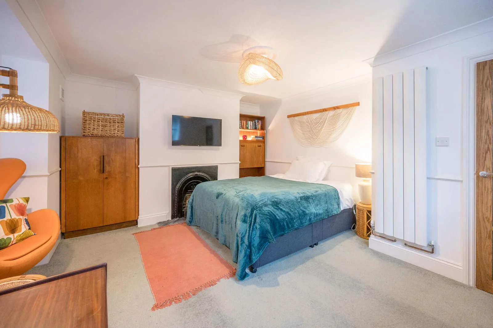 Trendy 3 Bedroom Saxmundham Apartment, Saxmundham